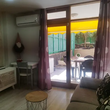 Arenas 50, 100 Mt D Playa Ingles * 普拉亚戴尔雷安格莱斯